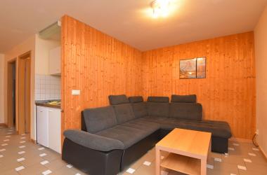 Ferienhaus 1, Küchenzeile im Wohn-Ess-Zimmer